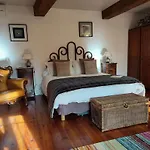 Mas Peu Del Causse Bed & Breakfast