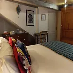 Mas Peu Del Causse Bed & Breakfast 3*