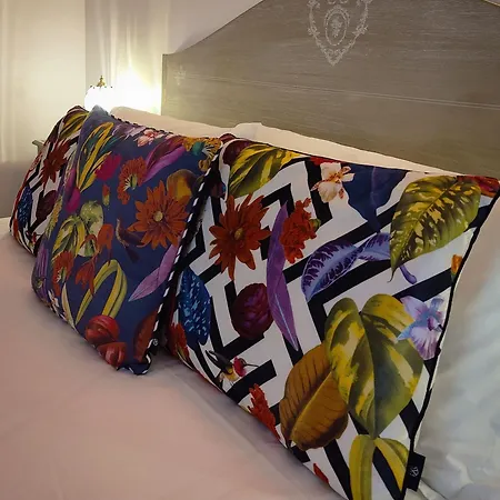 Mas Peu Del Causse Bed and Breakfast