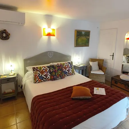 فندق مبيت وإفطار Mas Peu Del Causse ثوير